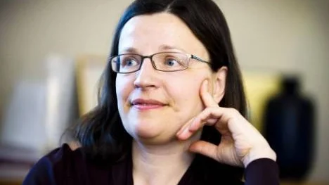 Anna Ekström brottas med skolans religionslagar. En inte helt lätt uppgift.