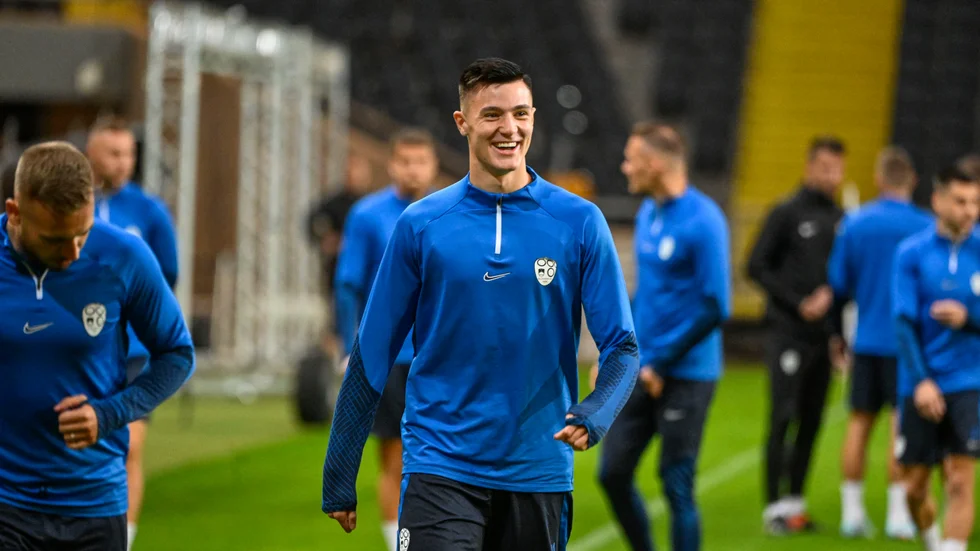 Benjamin Sesko, 19, spås en lysande framtid. I kväll är han det stora slovenska hotet mot Sverige i ödesmatchen i Nations League.