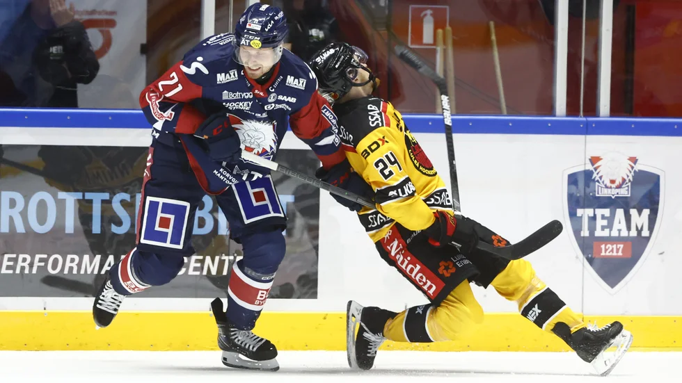 Brendan Shinnimin åkte ut för holding the stick mot Linköping. Nu är han anmäld till disciplinnämnden.