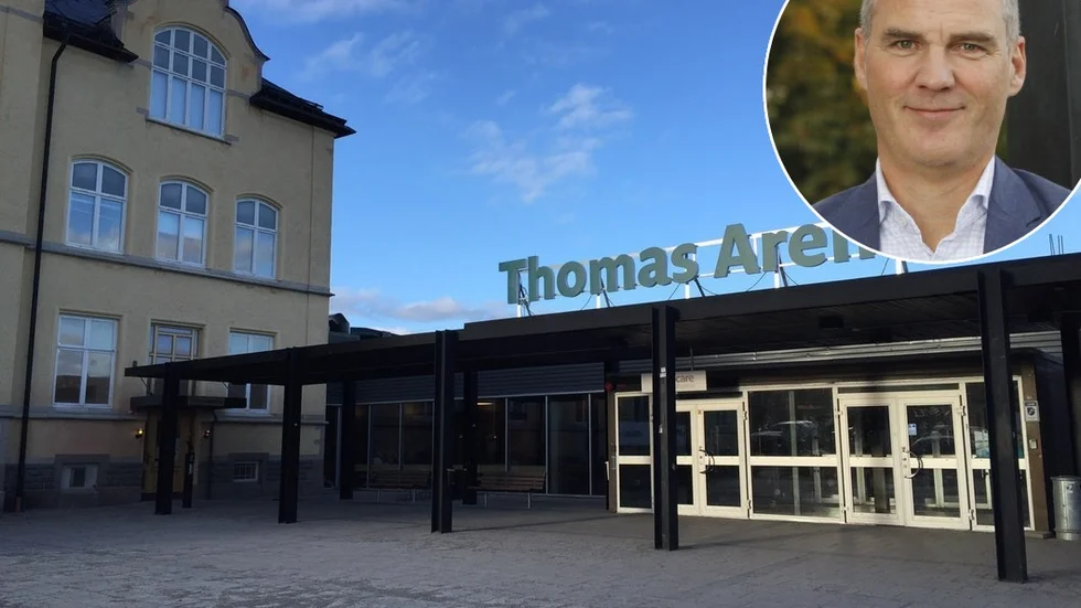 Fastigheten vid gamla Thomasgymnasiet och Thomas arena kan komma att användas till skola eller kulturcentrum. Lars Ekström är kommundirektör i Strängnäs.
