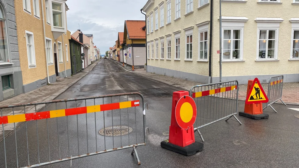 Hamngatan är avstängd från Fiskaregatan till Stenhamra.