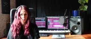 Nattugglan Cecilia har hittat lugnet i Lofta • Bollar familjeliv och plugg med musikskapande i hemmastudion