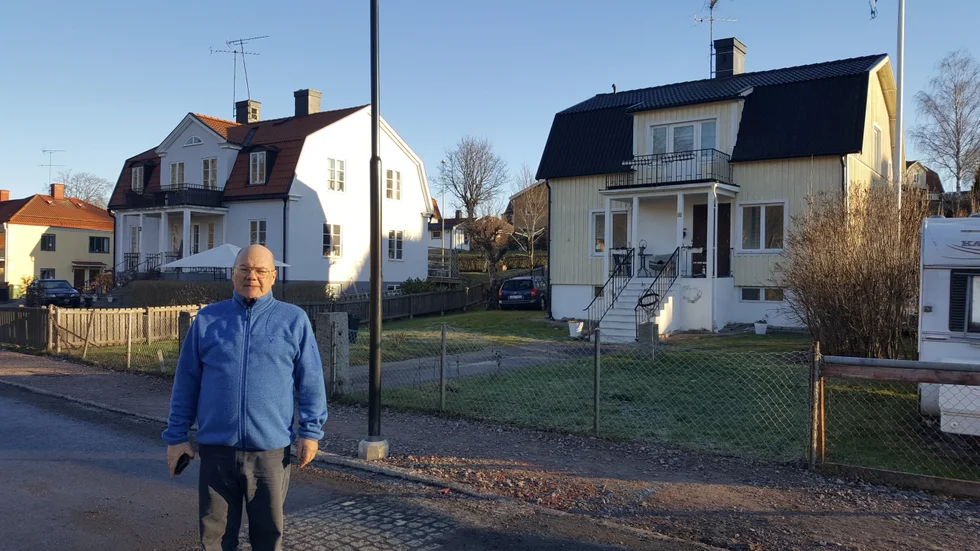 Daniel Moreno och Maria Vergara trivs bra i Gamleby, men de hoppas att något kan göras så att de kan sova gott hela natten.