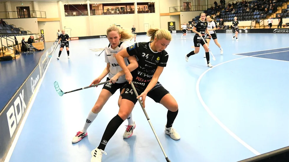 Elin Hultmans Gamla Stan utklassade Gimonäs Umeå på hemmaplan.