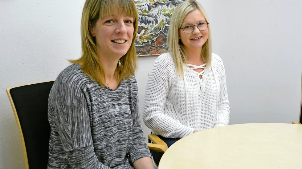På gång. Emma Viklund och Malin Holmér ser fram emot dagen i Lycksele. Vid premiären i fjol kom 35 personer, nu har 55 anmält sig. Foto: Lennart Enkvist.
