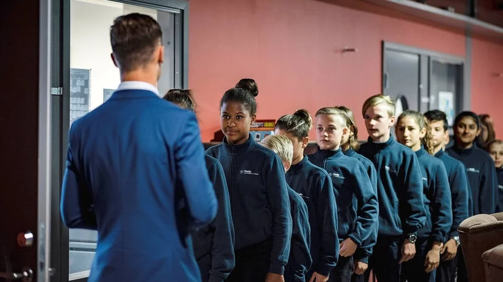 Friskolan Nordic international school fick ta bort uniformskravet.
