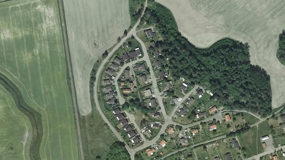 Området kring Svarvarvägen 15