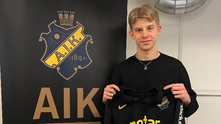 Måns Petersson är klar för AIK.