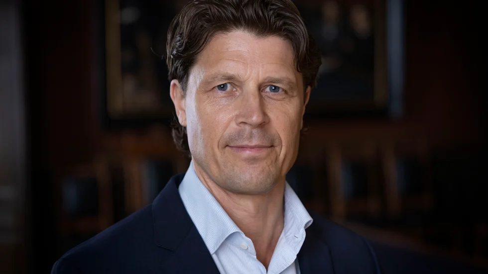Ulf Risérus är professor i klinisk nutrition och metabolism vid Uppsala universitet och poängterar att man ska lyssna på kroppen när man går ner i vikt.  