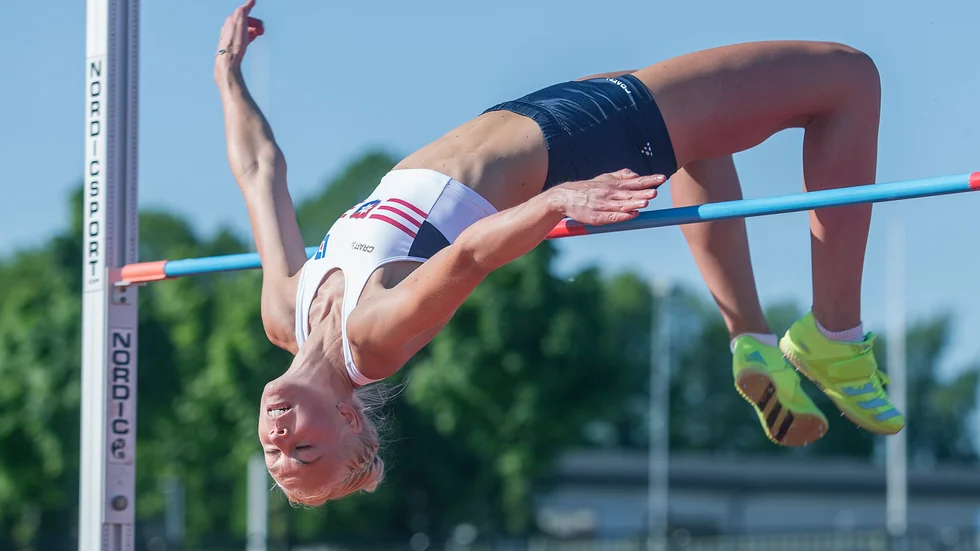 Maja Nilsson satte nytt Sverigebästa för säsongen när hon klarade 1.91 i den internationella hoppgalan i Grekiska Kallithea. Det var första gången hon nådde så högt efter knäoperationen i höstas. 