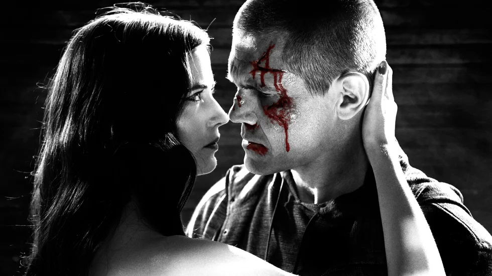 Svartvit. Eva Green och Josh Brolin i ”Frank Miller´s Sin City”.