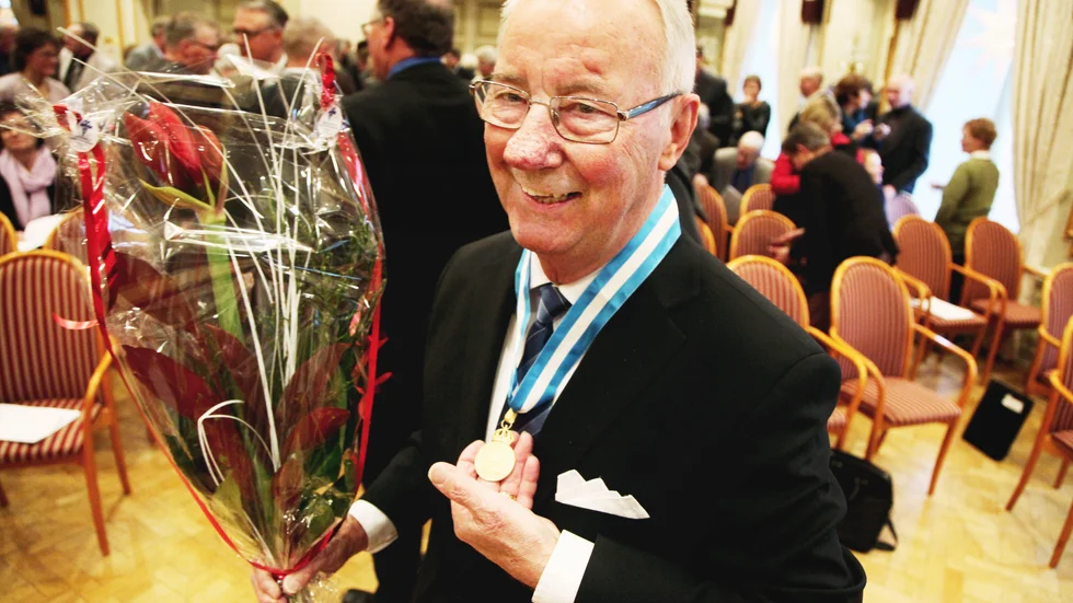 Hilding Norrby fick Hushållningssällskapets guldmedalj år 2011 för lång och trogen tjänst.