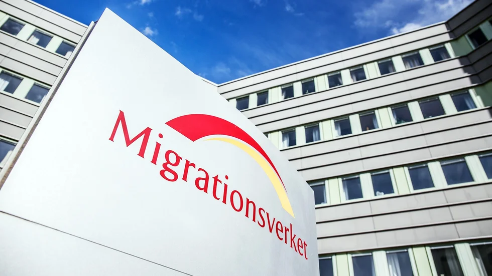 Det är orimligt att den som jobbat nio år i Sverige utvisas.