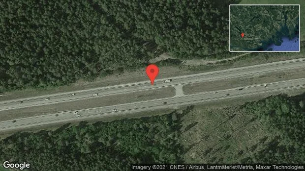 Brinnande fordon stoppar trafiken på E4