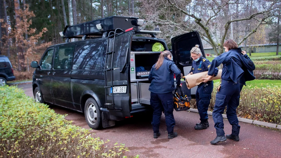 Polisen har gjort flera insatser i Brandkärr under både onsdagen och torsdagen.