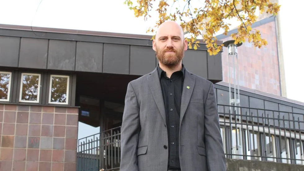 Vill vara modig. Herman Vinterhjärta har arbetat som lärare i många år. Nu är han kommunalråd med ansvar för samhällsbyggnad.