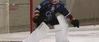 16-årige Rasmus Karlsson gjorde plötslig debut: "Han gör det jättebra"