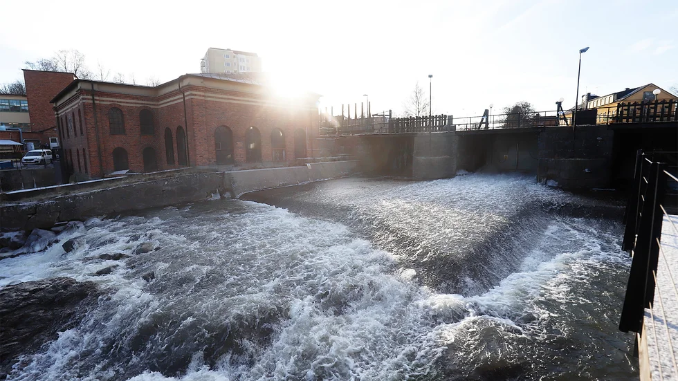 I en serie artiklar har vi uppmärksammat frågan om fria vandringsvägar i Eskilstunaån. Här syns vandringsbarriären vid Tunafors.