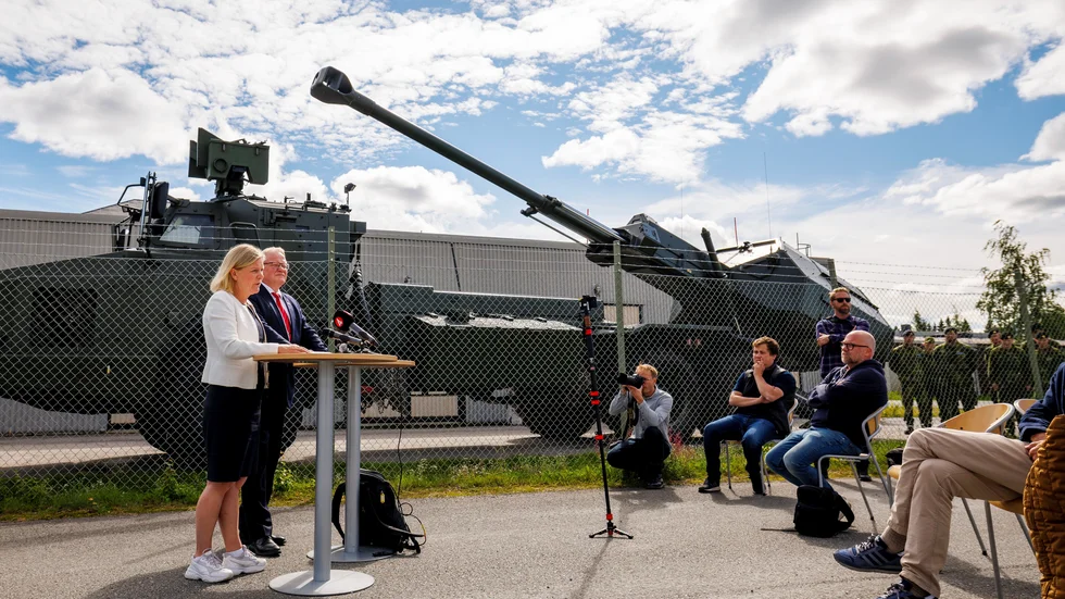 Statsminister Magdalena Andersson (S) och försvarsminister Peter Hultqvist besökte Norrbottens regemente i Boden på söndagen och presenterade en nyhet.