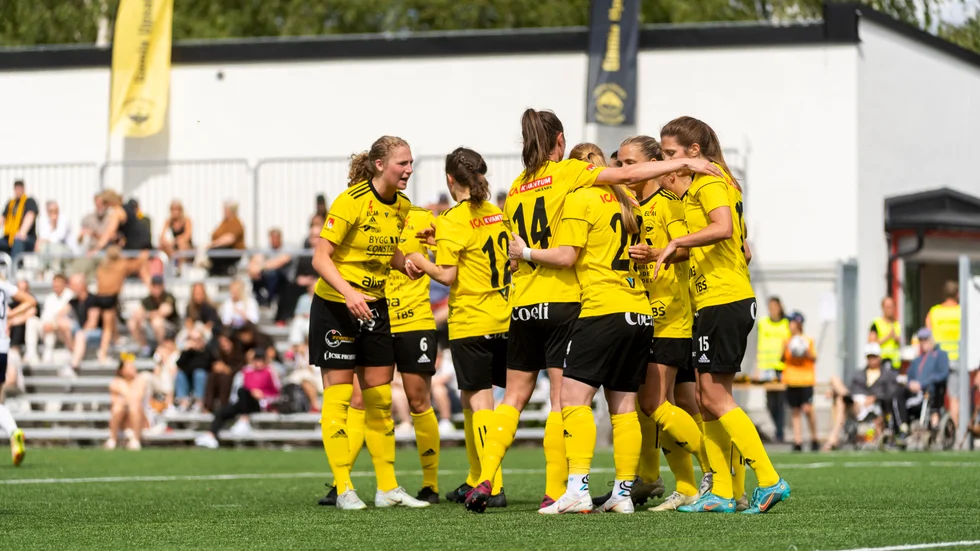Det kom att bli en komfortabel seger för Gusk i deras sista hemmamatch för vårsäsongen.