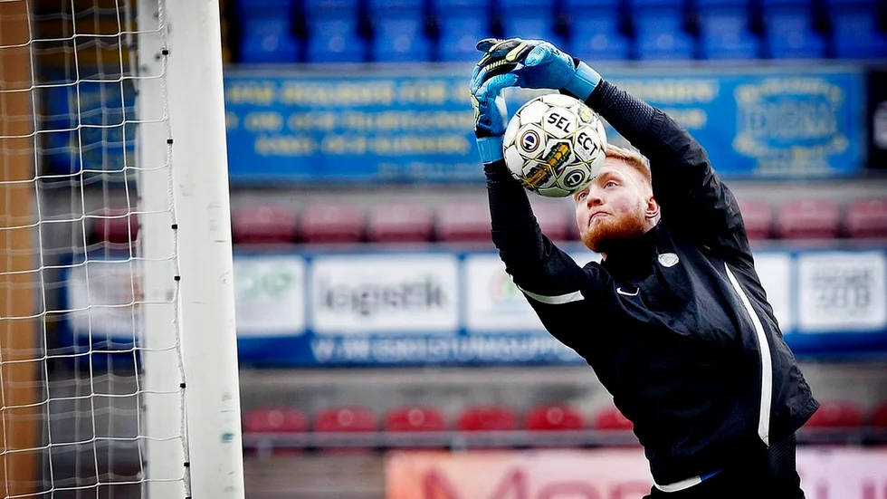 U21-landslagets och AFC Eskilstunas målvakt Tim Erlandsson.