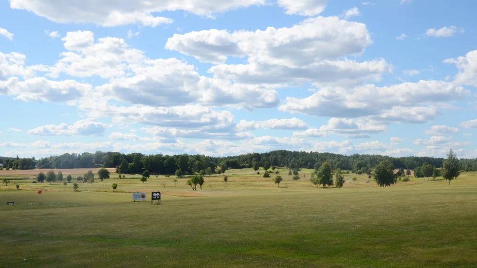 Öppna landskap över Jönåkers golfklubb. En plats som sällan får medieutrymme i sydeuropeisk press.