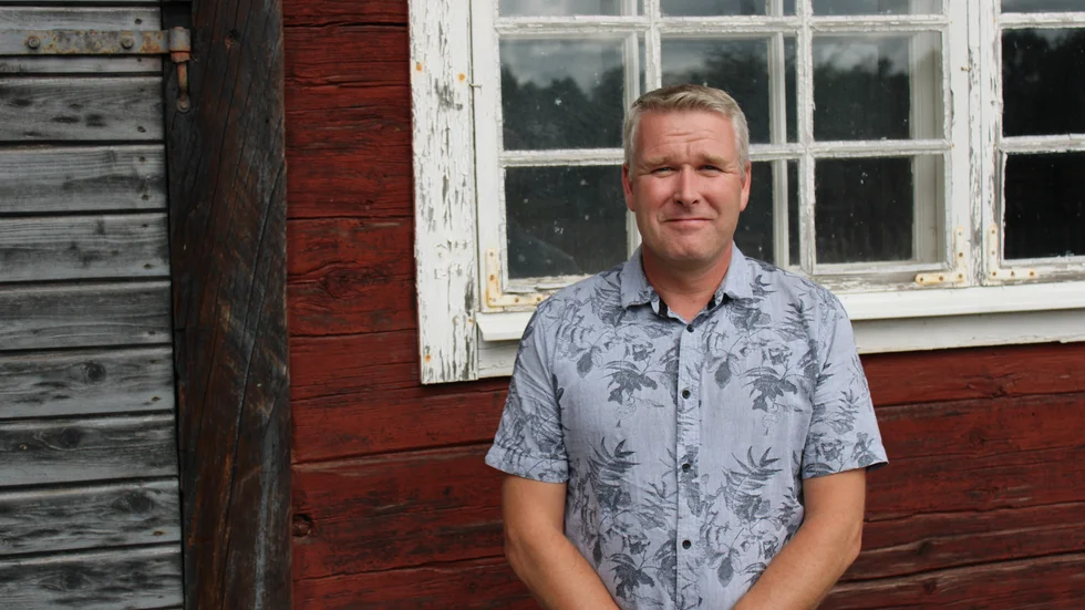 Andreas Karlsson är en av de privatpersoner som valt att montera solceller.