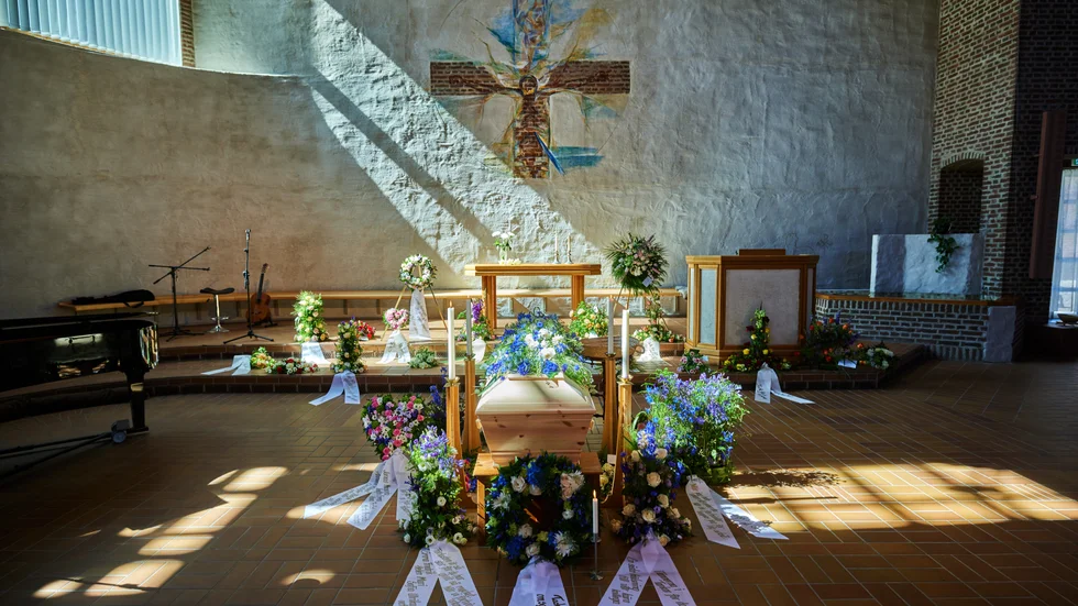 Psykiatrisamordnaren Ing-Marie Wieselgren begravdes i Uppsala missionskyrka.