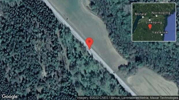 Fallna träd skapar problem i trafiken