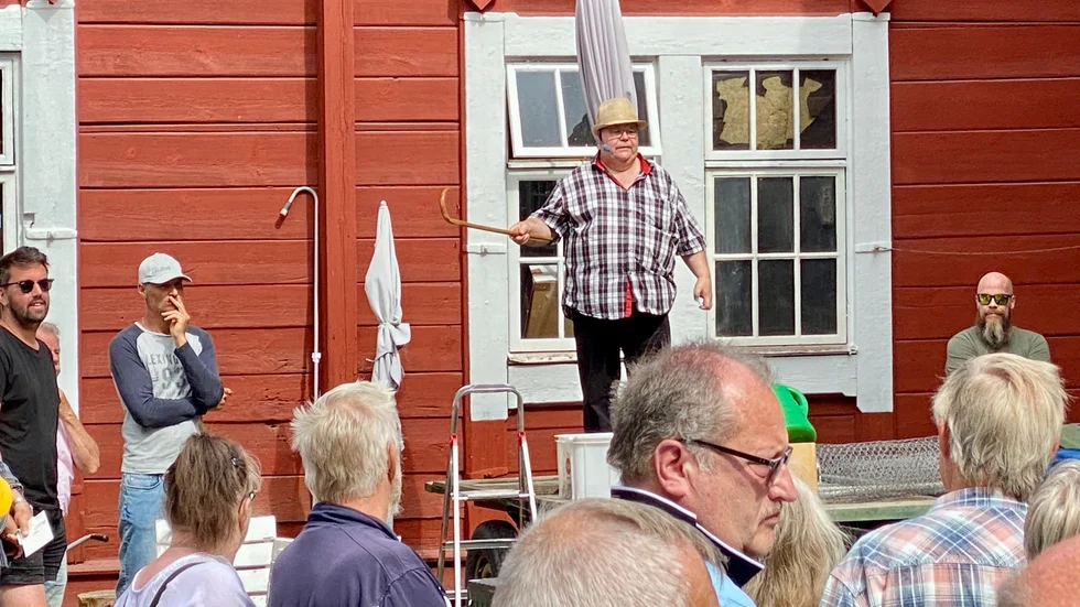 "Det var båten som var det mest intressanta föremålet för den här dagen, många var intresserade av den", säger Kjell Dahlin, som driver Dahlins auktioner.