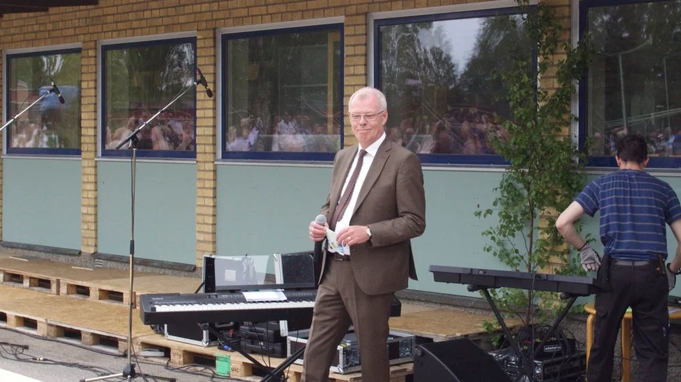 Stefan Bohlin är rektor vid Sävstaskolan och i ett yttrande till Skolinspektionen angående anmälan framhåller han att det från denna termin ska finnas tillgång till en talpedagog.