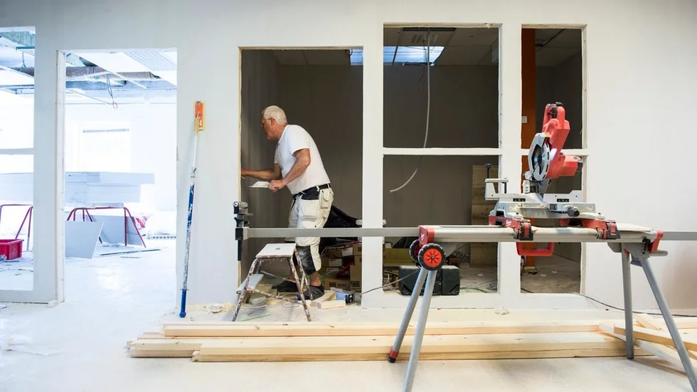 Signaturen "Hultaren" tycker det är fel att man ska behöva jobba längre för att få en pension att leva på. Foto: Pontus Lundahl / TT.