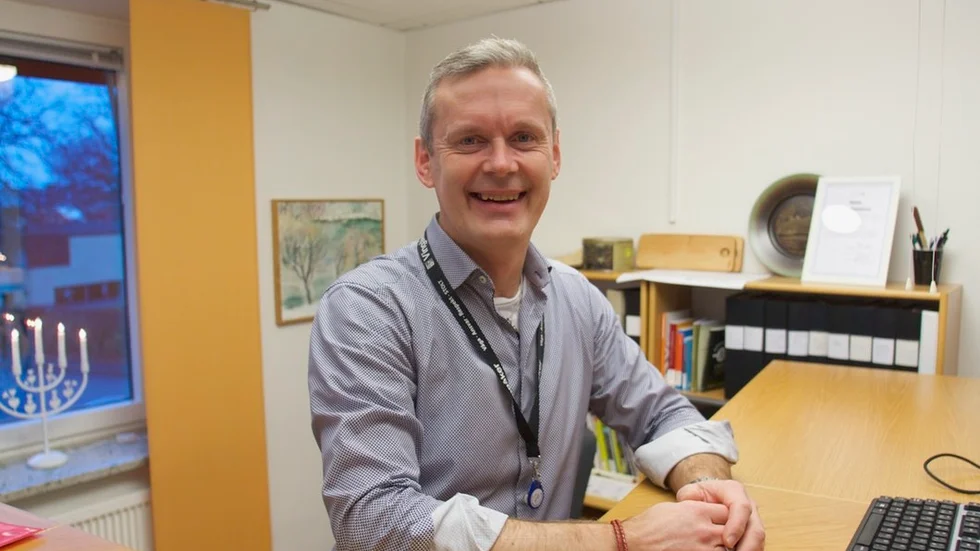 Kommunchef Ralf Hedin beklagar det inträffade och berättar att han bett om ursäkt och att inbjudan till Irene Sandqvist från kommunen står kvar.