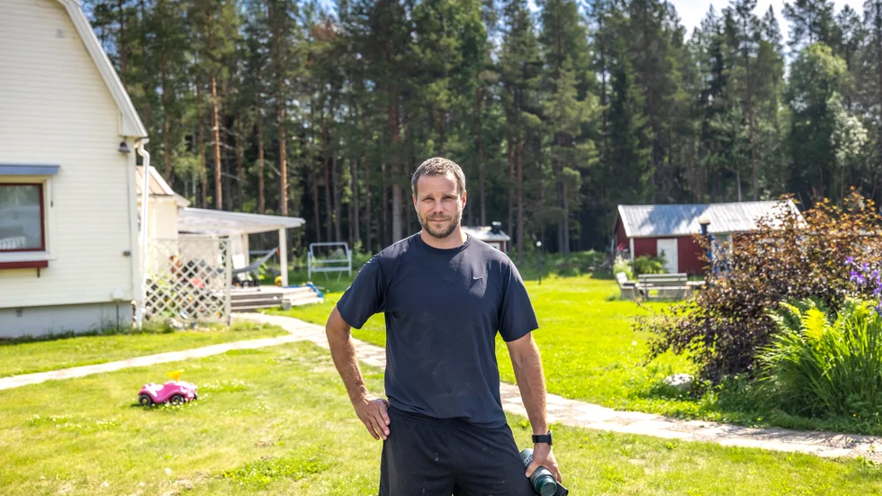 "För att möjliggöra för ett mer attraktivt samhälle så bör Bodens kommun fundera på att låta ungdomar få gratis busskort. Det blir enklare för dem som flyttar hit. Speciellt när H2GS ser över lösningar med egna bussar till och från sajten  för att minska trafik och parkeringsbehov för de omkring 3000 personer, som beräknas jobba här under bygget", säger Markus Dyrvold.
