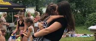 Ukrainska familjer på solig utflykt: "Barnen behöver det här"