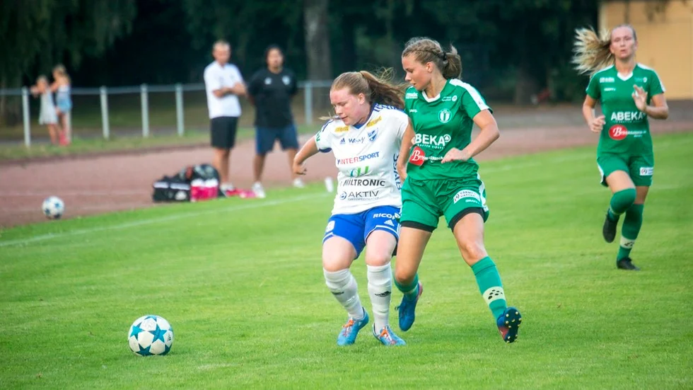 Ronja Gustafsson gjorde IFK:s kvittering i matchen, men det räckte inte för poäng.