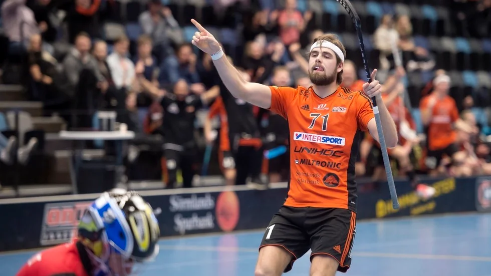 Onyx spetsanfallare Viktor Palm har besökt SSL-klubben Växjö.