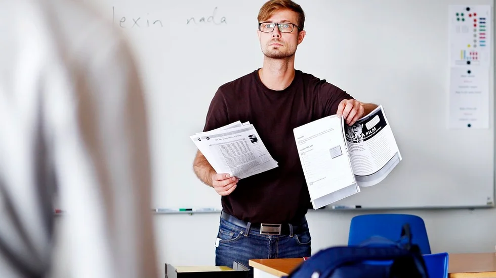 Teppana Karkola har precis flyttat till Eskilstuna för att jobba som lärare i Årbyskolan. Om sin nya hemstad säger han: Den är inte för stor och inte för liten. Det är bra att man kan gå överallt. Och så är det nära till Stockholm.