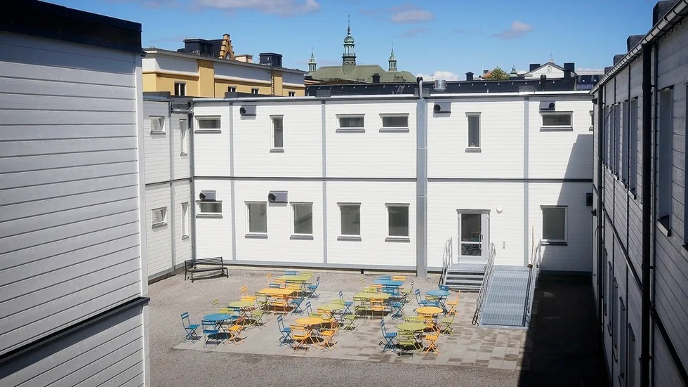 Undersökningar visar att ett aktivt skolval minskar skolsegregationen, skriver MUF. Bilden visar Fristadsskolan i Eskilstuna.