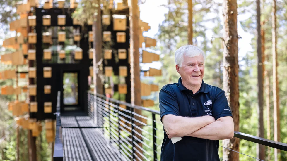 Kent Lindvall och Britta Jonsson Lindvall är grundare av Treehotel. Han presenterade och tackade alla som bidragit på olika sätt till att förverkliga Biosfären, varav flera lokala företag, och sa att det varit en tuff utmaning för dem alla.