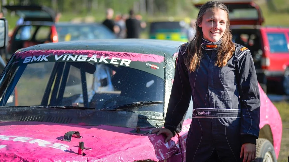Isabell Söderlund leder damklassen inför folkracecupen på hemmabanan Trollåsen på valdagen.
