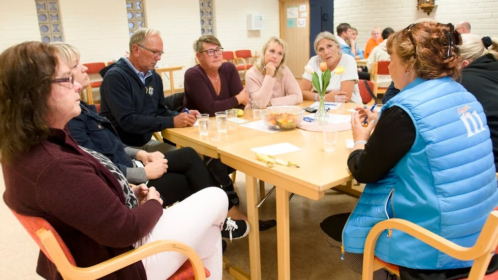 Personalen inom hemtjänsten berättade hur de upplever situationen för Moderaterna som bjudit in till sammankomsten.