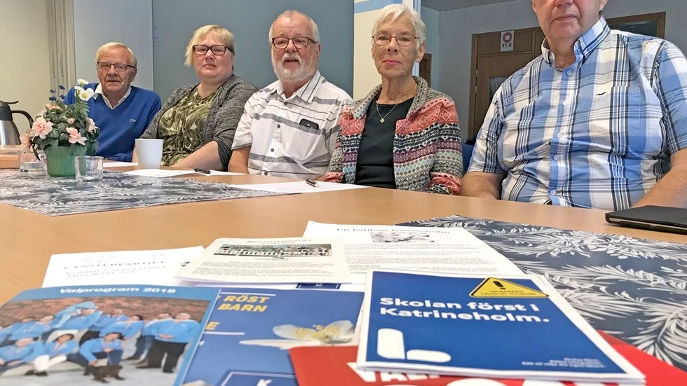 Funktionsrätt Katrineholm är kritiska till människor med funktionshinder glömts bort i många av partiernas valprogram. Från vänster ses: Roland Elfving, Veronica Soldan, Claes-Göran Andersson, Marja Hellström och Mats Lundgren.