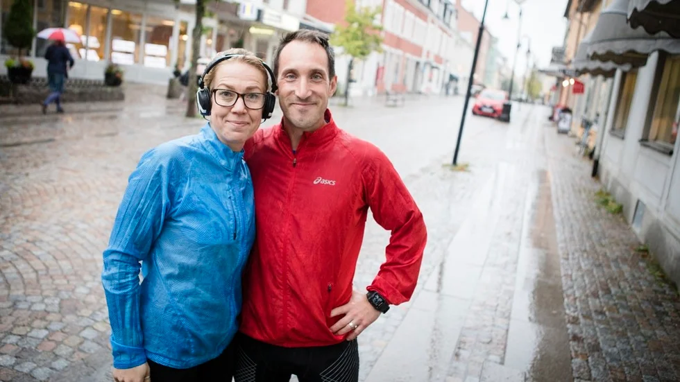 Tävlingsklara. Makarna Fanny och Patrik Steen återfinns i dag på startlinjen när Lidingöloppet avgörs.