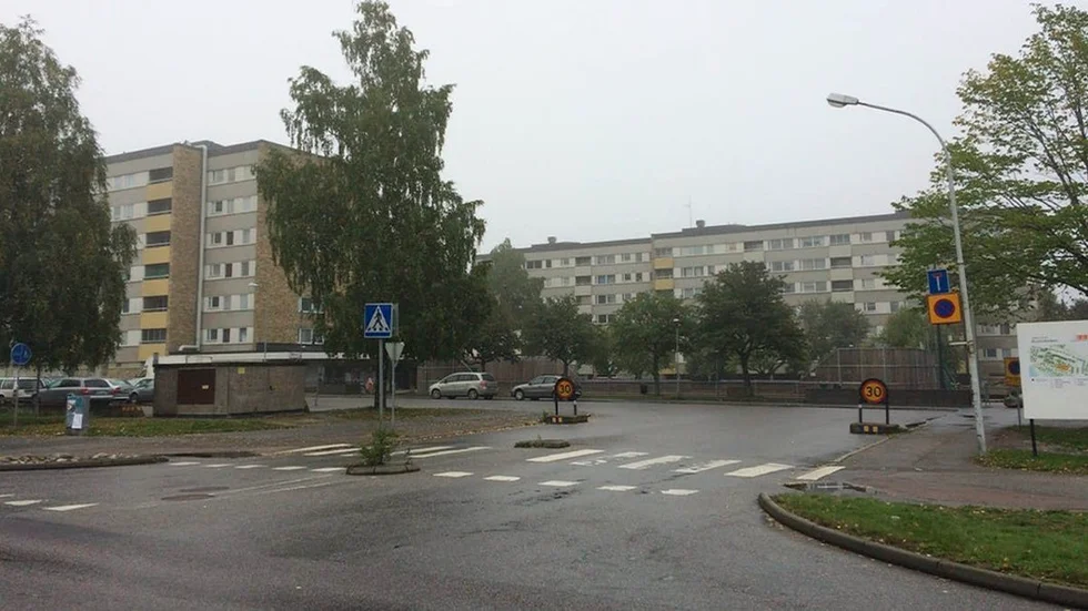 September 1962 flyttade vi till Brunnsbacken, ett prisbelönt nybyggd bostadsområde. Vad har hänt under sextio år? Skriver signaturen 