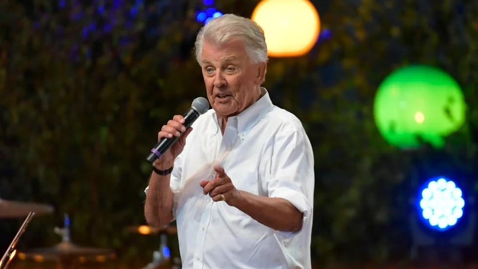 Skribenten hyllar Sven-Bertil Taube.