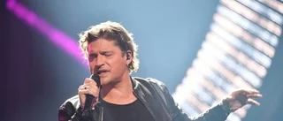 Andreas Johnson dragplåster på sommarfest