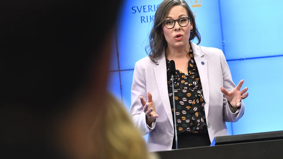 Övertygad om att regeringen valt rätt väg. Migrationsminister Maria Malmer Stenergard säger att några korrigeringar i Tidöavtalet inte är aktuella.