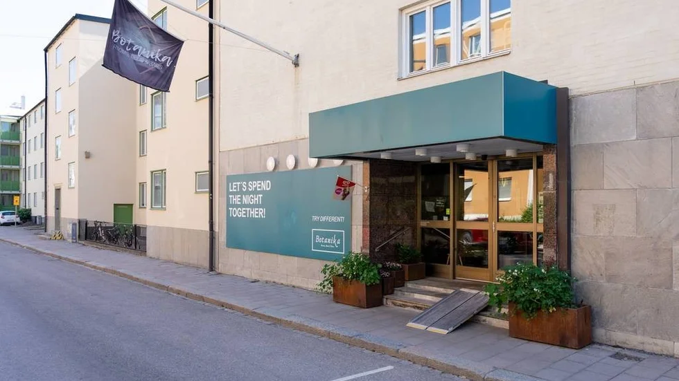 Här på Hotell Botanika kan du bli ägare av ett eget rum.