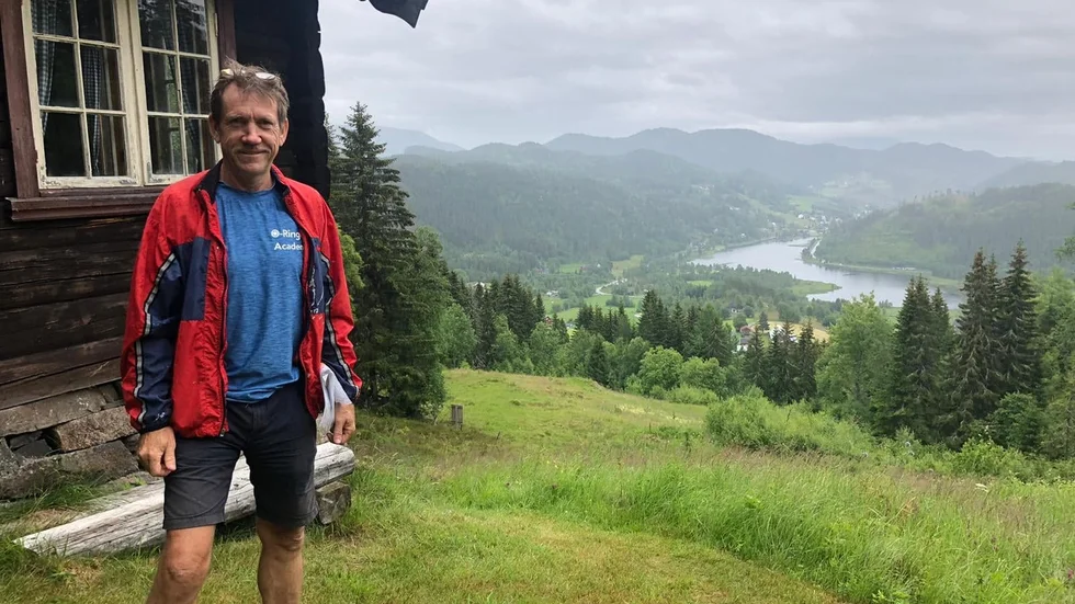 Sedan närmare två decennier lever Jörgen Mårtensson och hans familj i norska Vikersund.